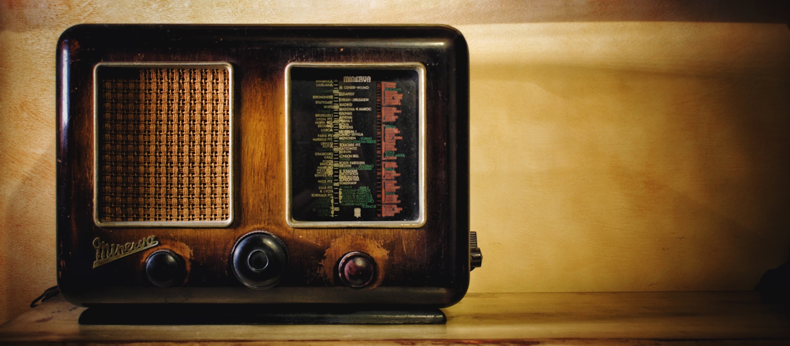 Nostalgie belge : les émissions de radio qui ont marqué les dernières décennies